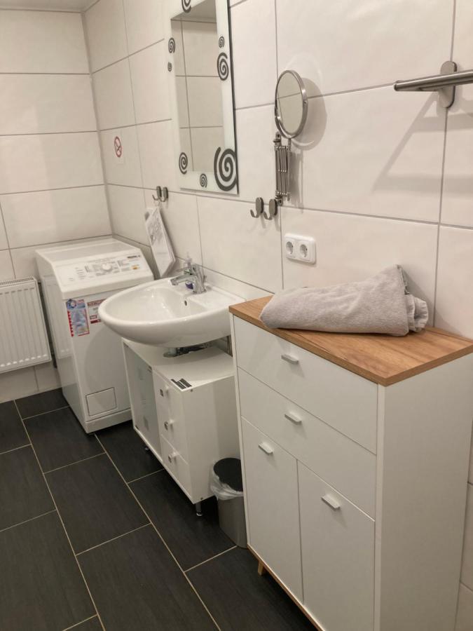 Wohnung mit Kamin Terrasse und Grill in der Nähe von Nürnberg Burgthann Exterior foto